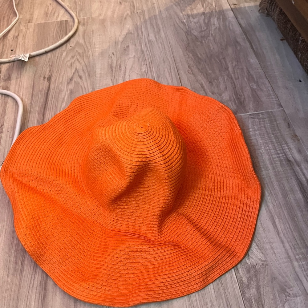 Hat - Picture 4 of 4